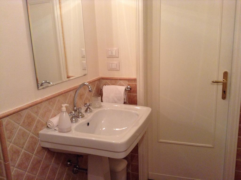 Apartament Il Giglio Florencja Zewnętrze zdjęcie